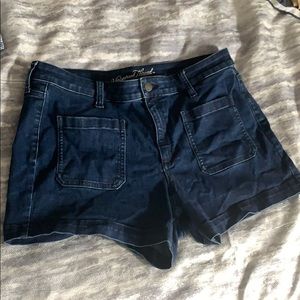 Universal Thread Shorts